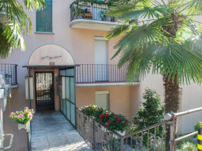 Apartment Appartamento 2- Giardino by Interhome